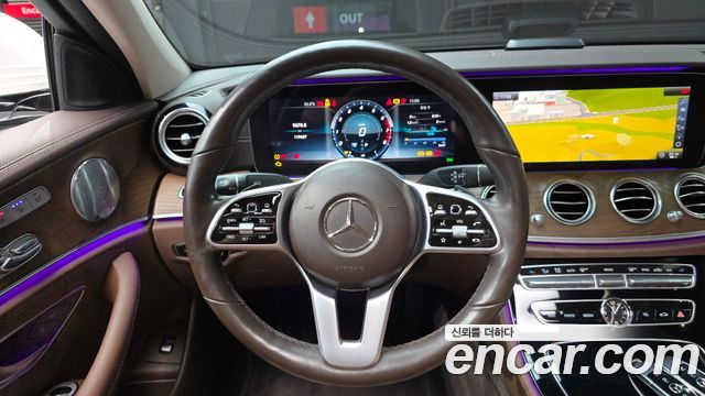 Mercedes-Benz E-Class E300 Exclusive
