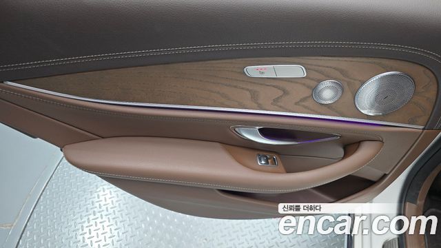 Mercedes-Benz E-Class E300 Exclusive