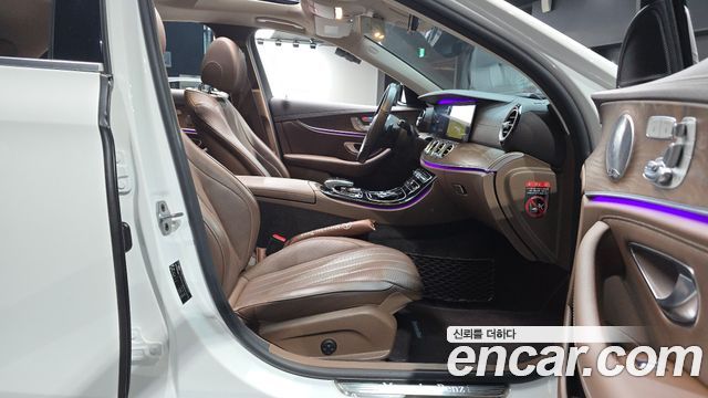 Mercedes-Benz E-Class E300 Exclusive