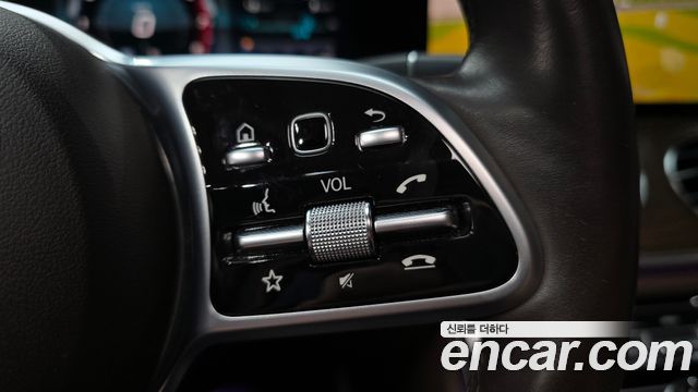 Mercedes-Benz E-Class E300 Exclusive