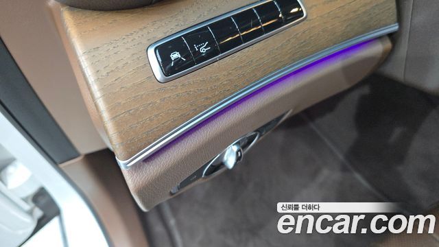 Mercedes-Benz E-Class E300 Exclusive