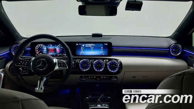 Mercedes-Benz A-Class A220 Hatchback