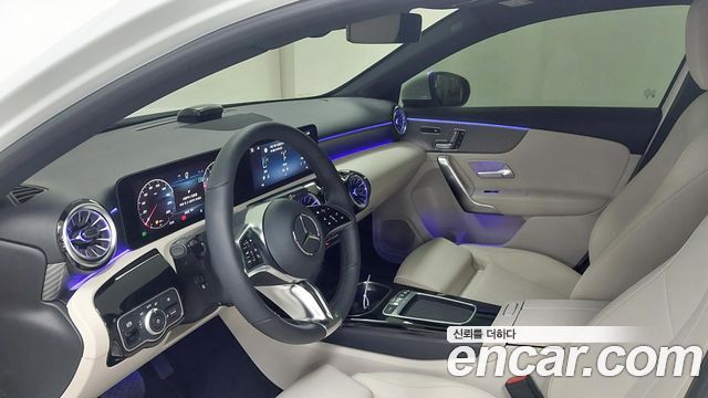 Mercedes-Benz A-Class A220 Hatchback
