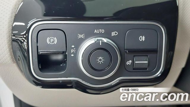 Mercedes-Benz A-Class A220 Hatchback