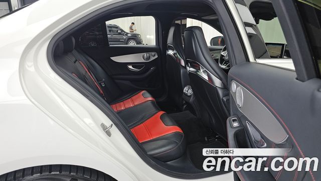 Mercedes-Benz C-Class C63 AMG