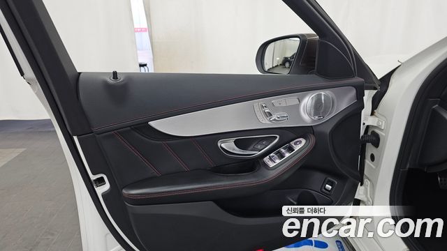 Mercedes-Benz C-Class C63 AMG
