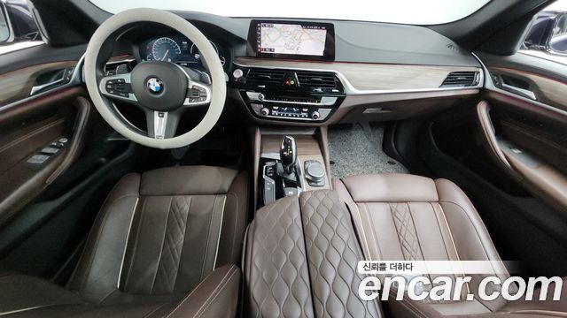 BMW 5-Series 530i xDrive M Sport Package Plus