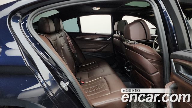 BMW 5-Series 530i xDrive M Sport Package Plus