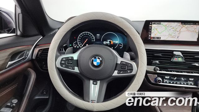 BMW 5-Series 530i xDrive M Sport Package Plus