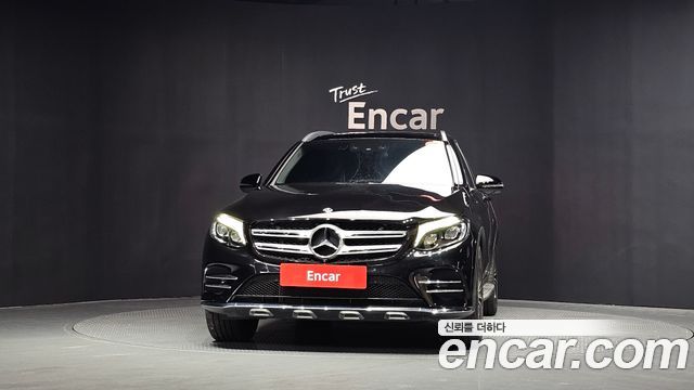 Mercedes-Benz GLC-Class GLC300 4MATIC AMG Line