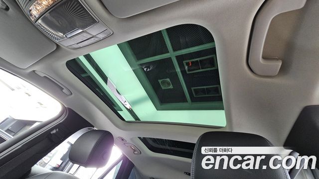 Mercedes-Benz GLC-Class GLC300 4MATIC AMG Line