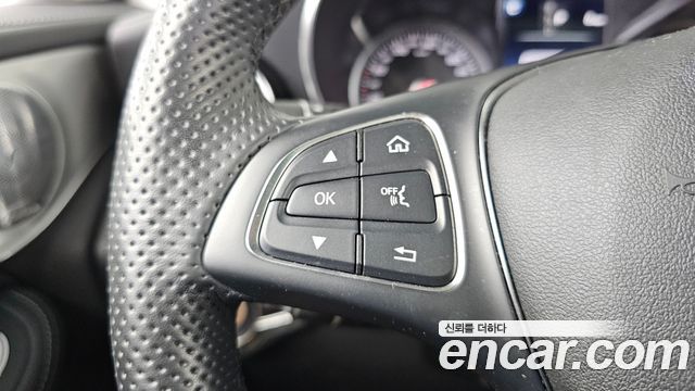 Mercedes-Benz GLC-Class GLC300 4MATIC AMG Line