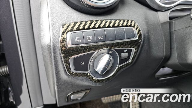 Mercedes-Benz GLC-Class GLC300 4MATIC AMG Line