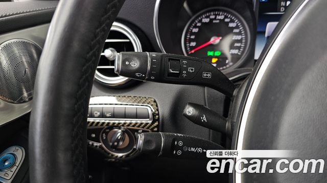 Mercedes-Benz GLC-Class GLC300 4MATIC AMG Line