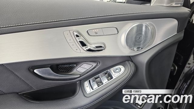 Mercedes-Benz GLC-Class GLC300 4MATIC AMG Line