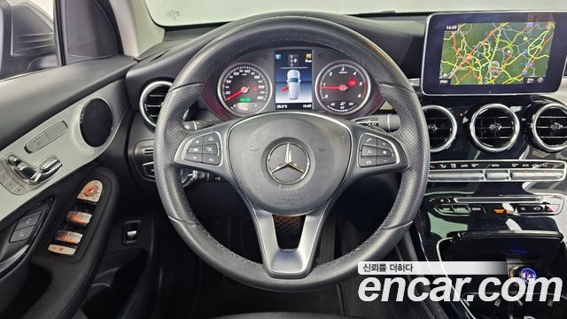 Mercedes-Benz GLC-Class GLC220 d 4MATIC