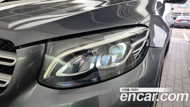 Mercedes-Benz GLC-Class GLC220 d 4MATIC