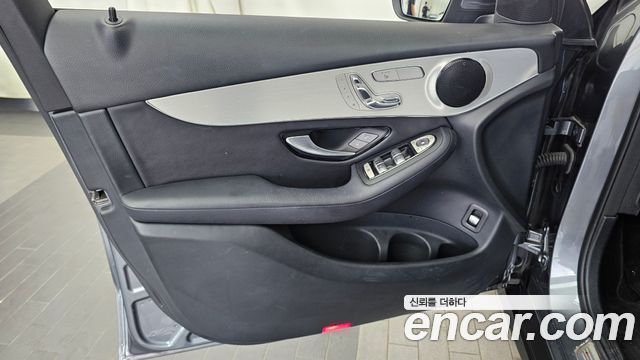 Mercedes-Benz GLC-Class GLC220 d 4MATIC