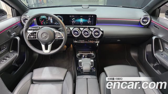 Mercedes-Benz A-Class A220 Hatchback