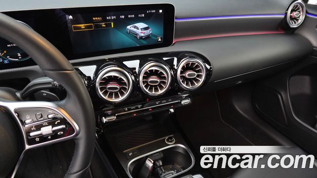 Mercedes-Benz A-Class A220 Hatchback