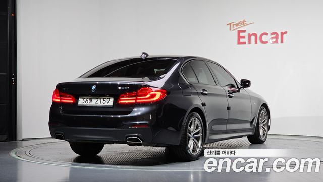 BMW 5-Series 530i xDrive M Sport Package