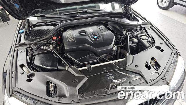BMW 5-Series 530i xDrive M Sport Package