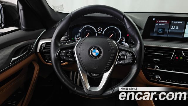BMW 5-Series 530i xDrive M Sport Package
