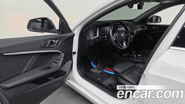 BMW 1-Series 120i Advantage