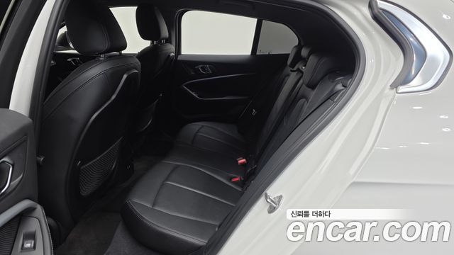 BMW 1-Series 120i Advantage