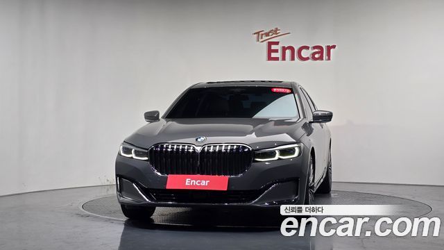 BMW 7-Series 740i Design Pure Excellence