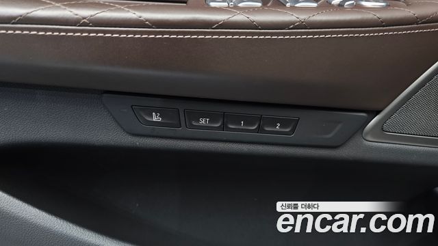 BMW 7-Series 740i Design Pure Excellence