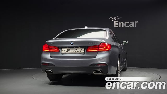 BMW 5-Series 520d xDrive M Sport Package Plus