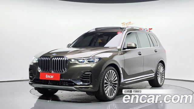 BMW X7 xDrive 40i Design Pure Excellence 6-Seater