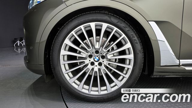 BMW X7 xDrive 40i Design Pure Excellence 6-Seater