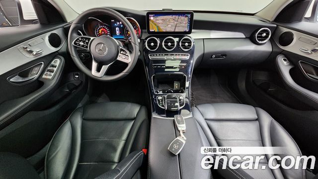 Mercedes-Benz C-Class C200 Avantgarde