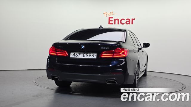 BMW 5-Series 530i xDrive M Sport Package Plus