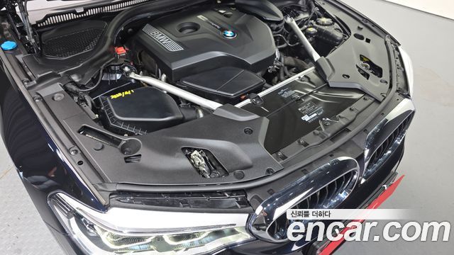 BMW 5-Series 530i xDrive M Sport Package Plus