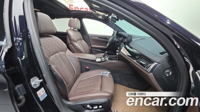 BMW 5-Series 530i xDrive M Sport Package Plus