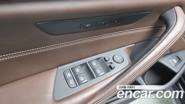 BMW 5-Series 530i xDrive M Sport Package Plus