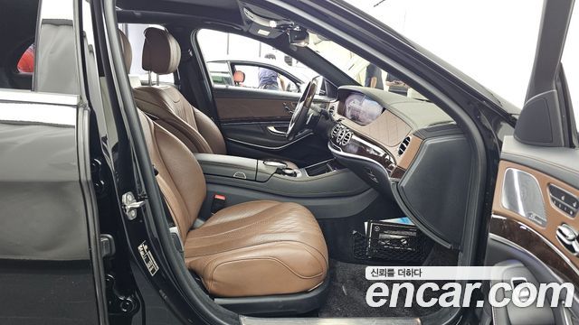 Mercedes-Benz S-Class S560L 4MATIC