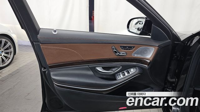 Mercedes-Benz S-Class S560L 4MATIC