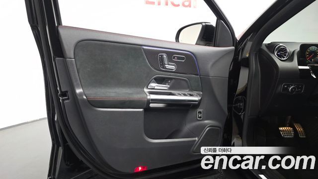 Mercedes-Benz GLA-Class GLA45 AMG 4MATIC+