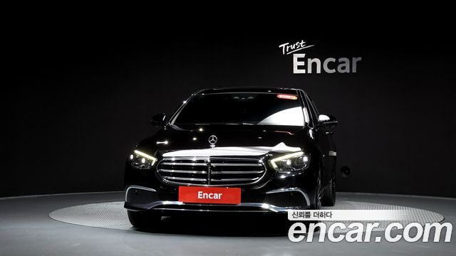 Mercedes-Benz E-Class E300e 4MATIC Exclusive