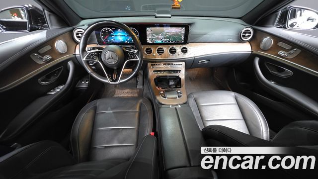 Mercedes-Benz E-Class E300e 4MATIC Exclusive