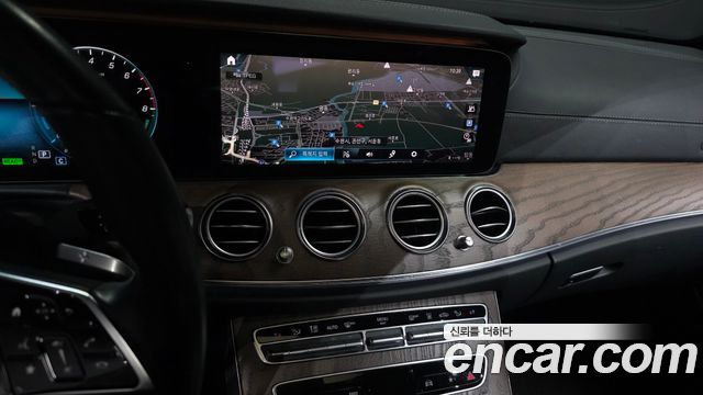 Mercedes-Benz E-Class E300e 4MATIC Exclusive
