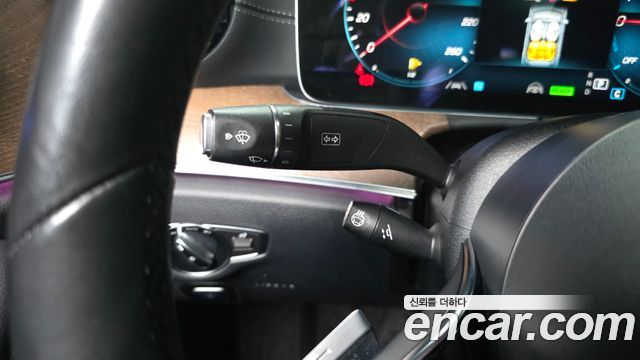 Mercedes-Benz E-Class E300e 4MATIC Exclusive