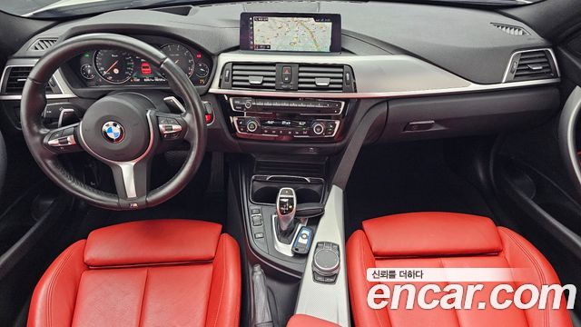 BMW 3-Series 330i M Sport Shadow