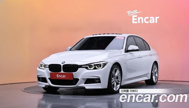 BMW 3-Series 330i M Sport Shadow