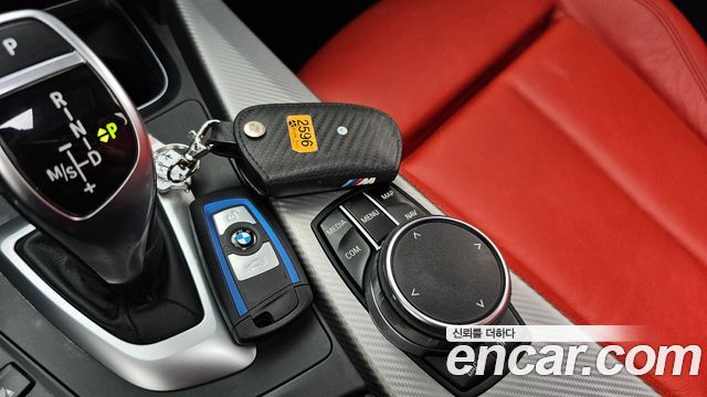 BMW 3-Series 330i M Sport Shadow