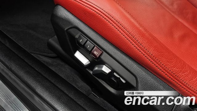BMW 3-Series 330i M Sport Shadow